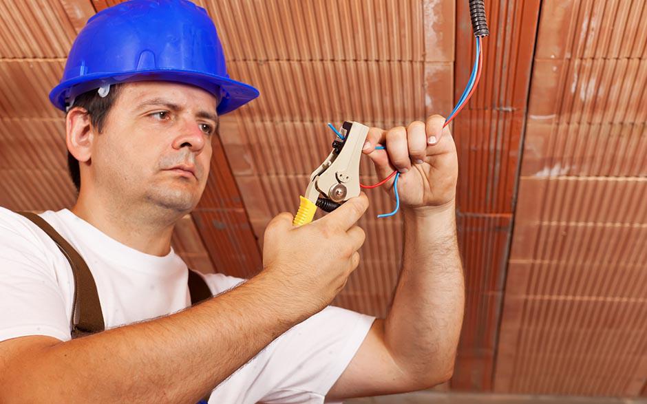 besoin d'un électricien Les Essarts-le-Roi